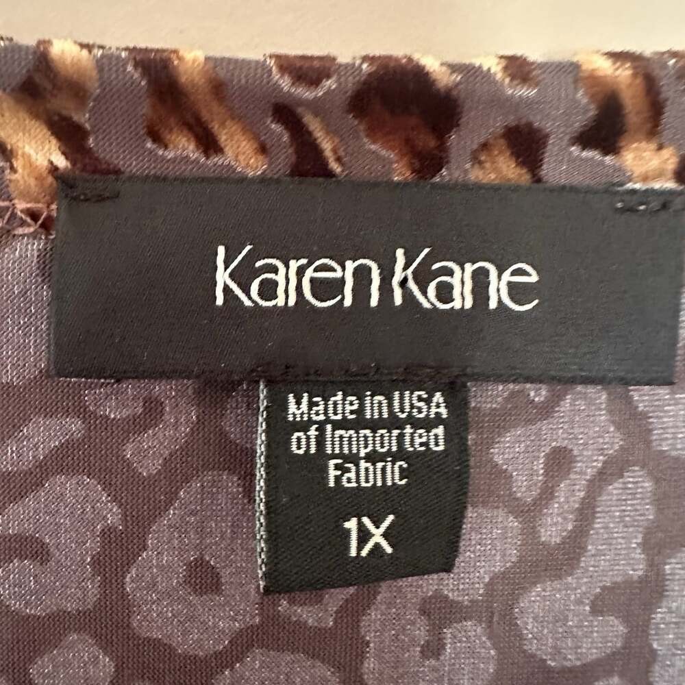 Karen Kane 1X Leopard Velvet Burnout V-neck 3/4 Sleeve Fall Top Animal USA Modes - Picture 2 of 6